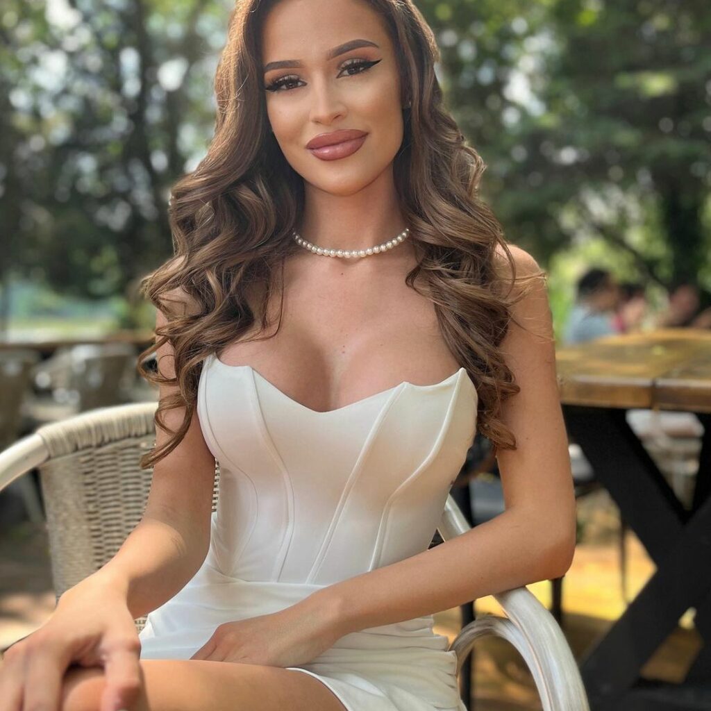 andraoanaaa_350745053_218111251032783_5885622144835320575_n