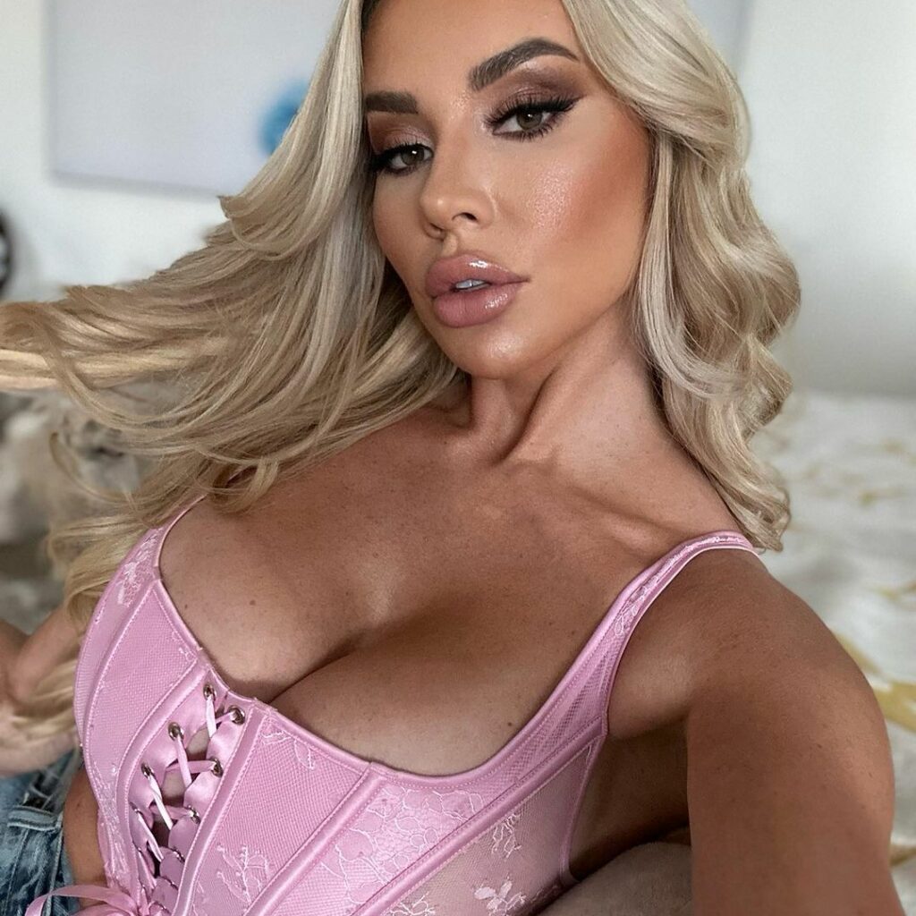 claudiafijal_368210001_18378642994057785_3470277960574189963_n (1)