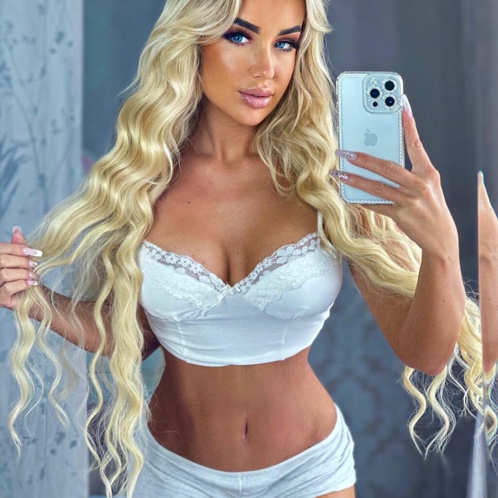 lucysealu_371738012_295692863062068_1766485023839642057_n
