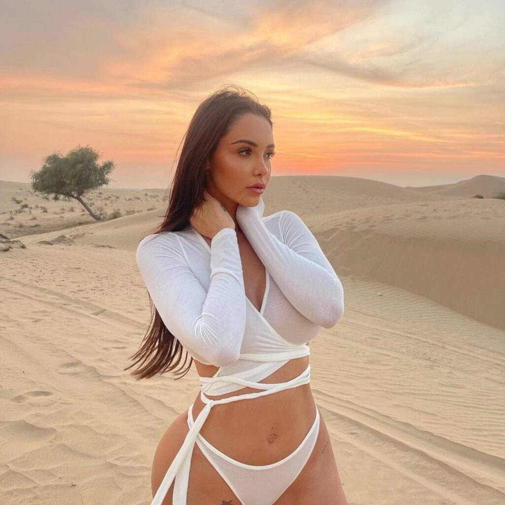 nabilla_314911904_1904503696558513_2735396635676323451_n