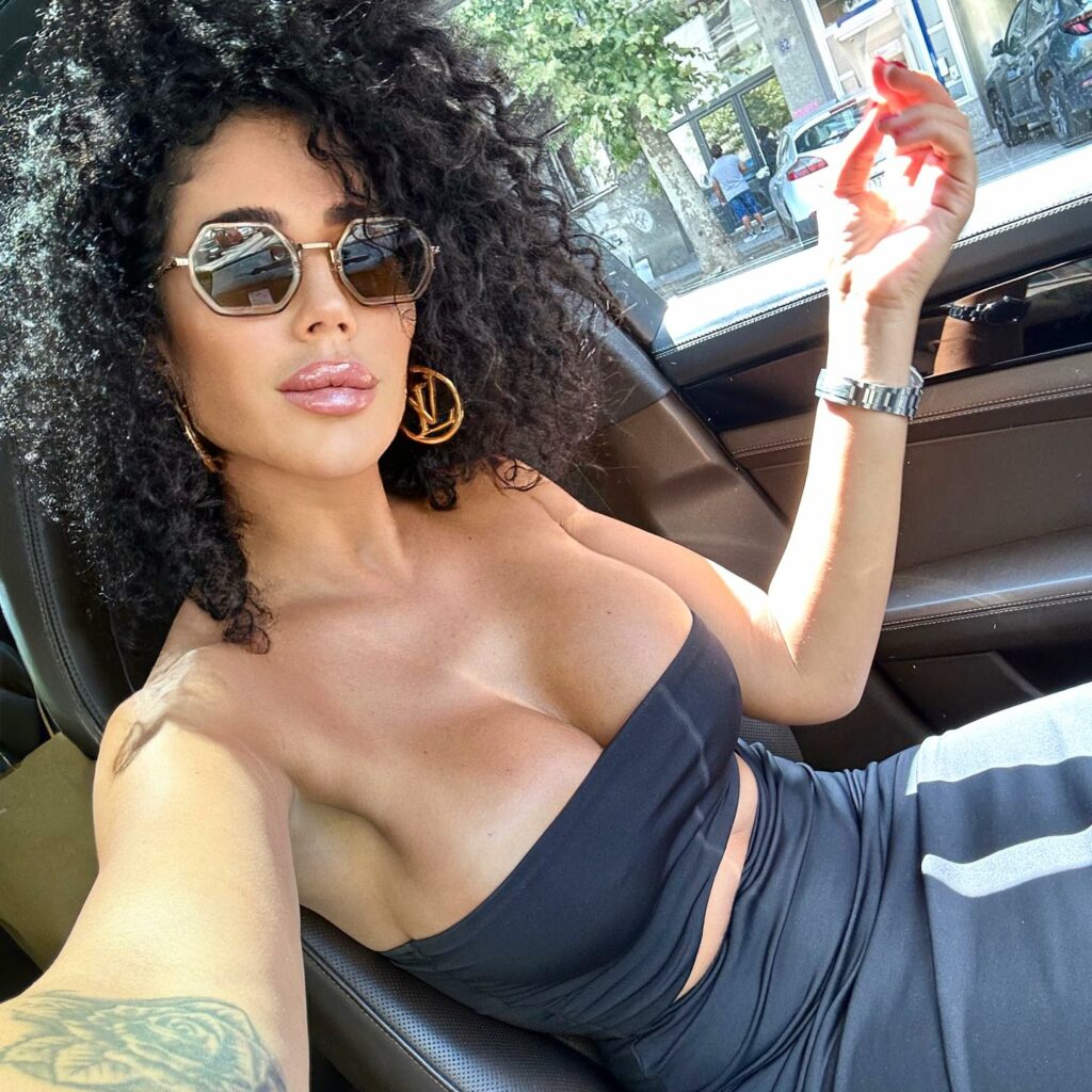 dolce_vita__l_1691576269_3165493639215525322_38962588970
