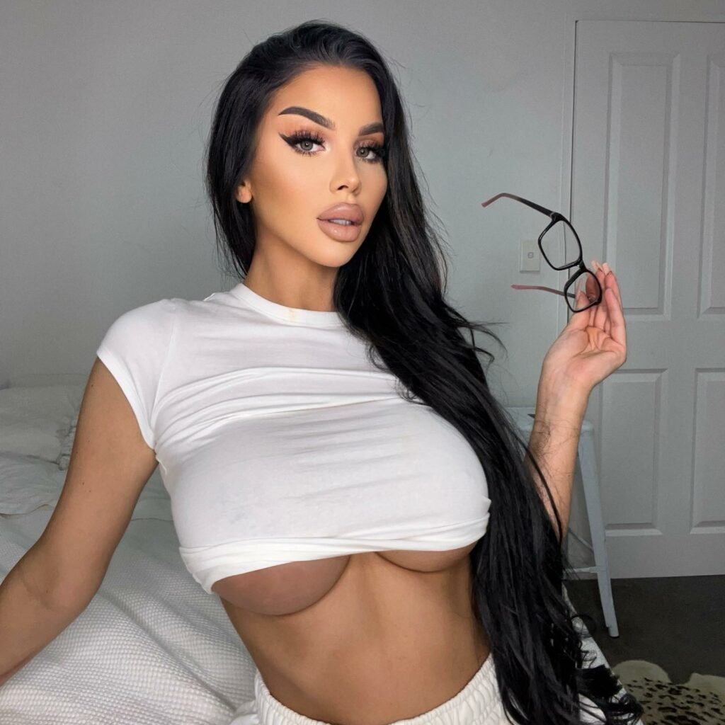 elyssa.monson_1682560679_3089865386339191199_27790713121