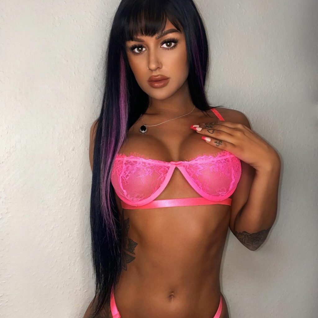 emilywakelingx_1640197934_2734500928834858042_245767851