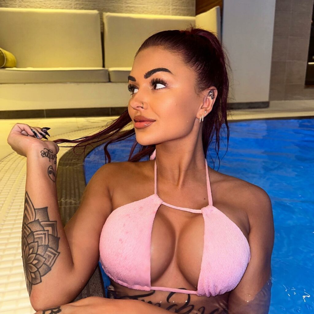 emilywakelingx_1675793740_3033100190210756164_245767851