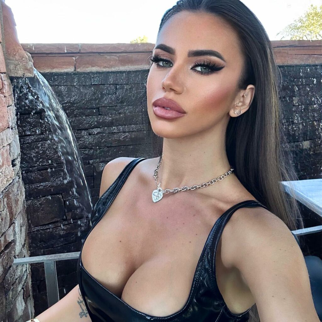 leila_barlow1_1697160990_3212341677385858698_174554874 (1)