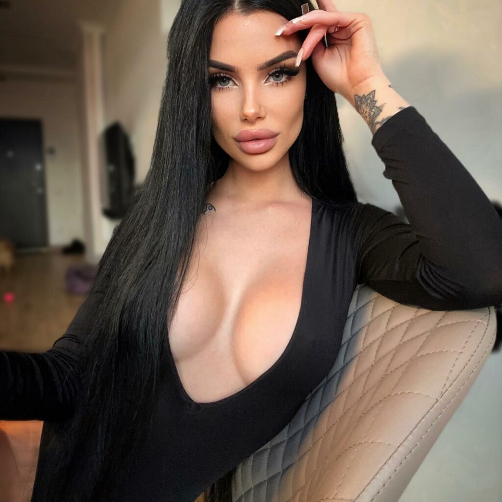 my_michelleee__1698072560_3219988478454630337_56379210190