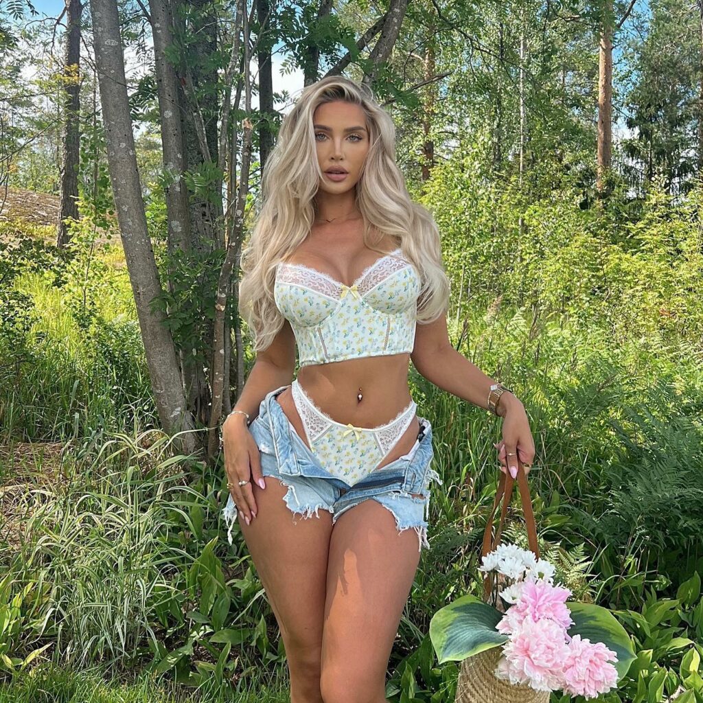 rosamariaryyti_1690468078_3156197458421517519_345765564