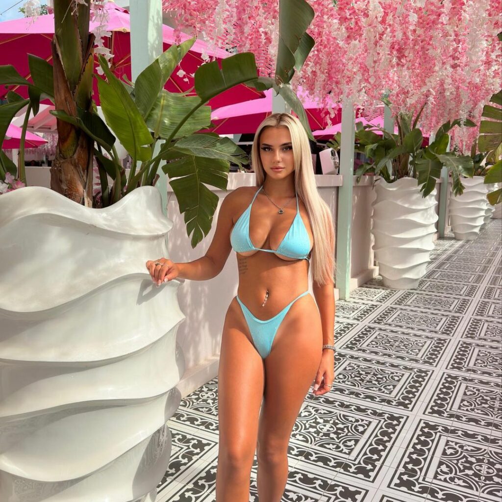 xabbiexhallx_1694778991_3192360020368382989_6353261398