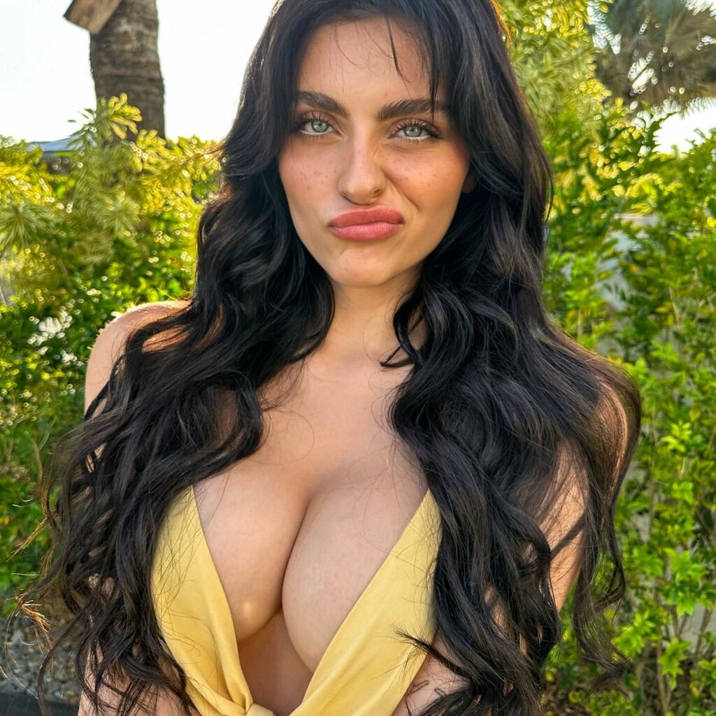 laurenhamden_1698377804_3222549051478934236_807863763