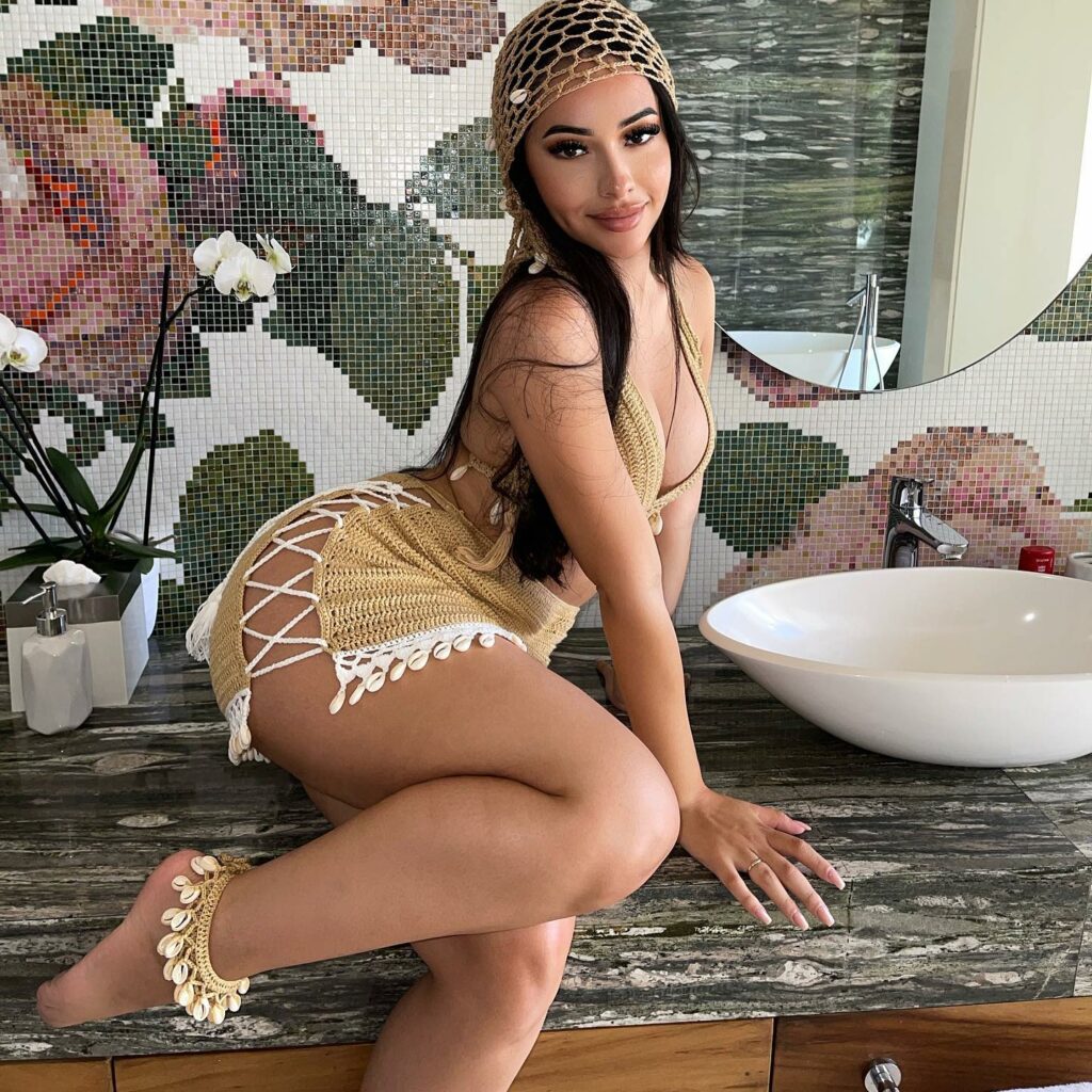 nashaliblu_1651602085_2830165877119558561_16588823